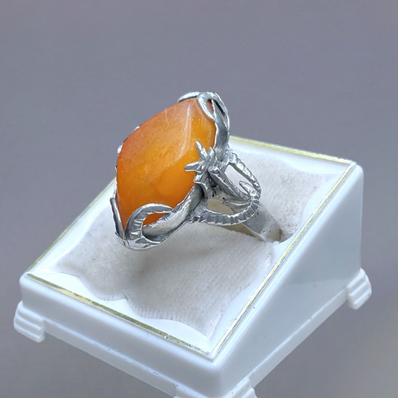 🌺Antique Silver &  Amber Ring - Picture 2 of 10